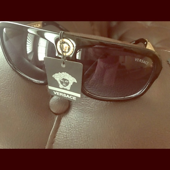 Versace Havana.. - Picture 1 of 6